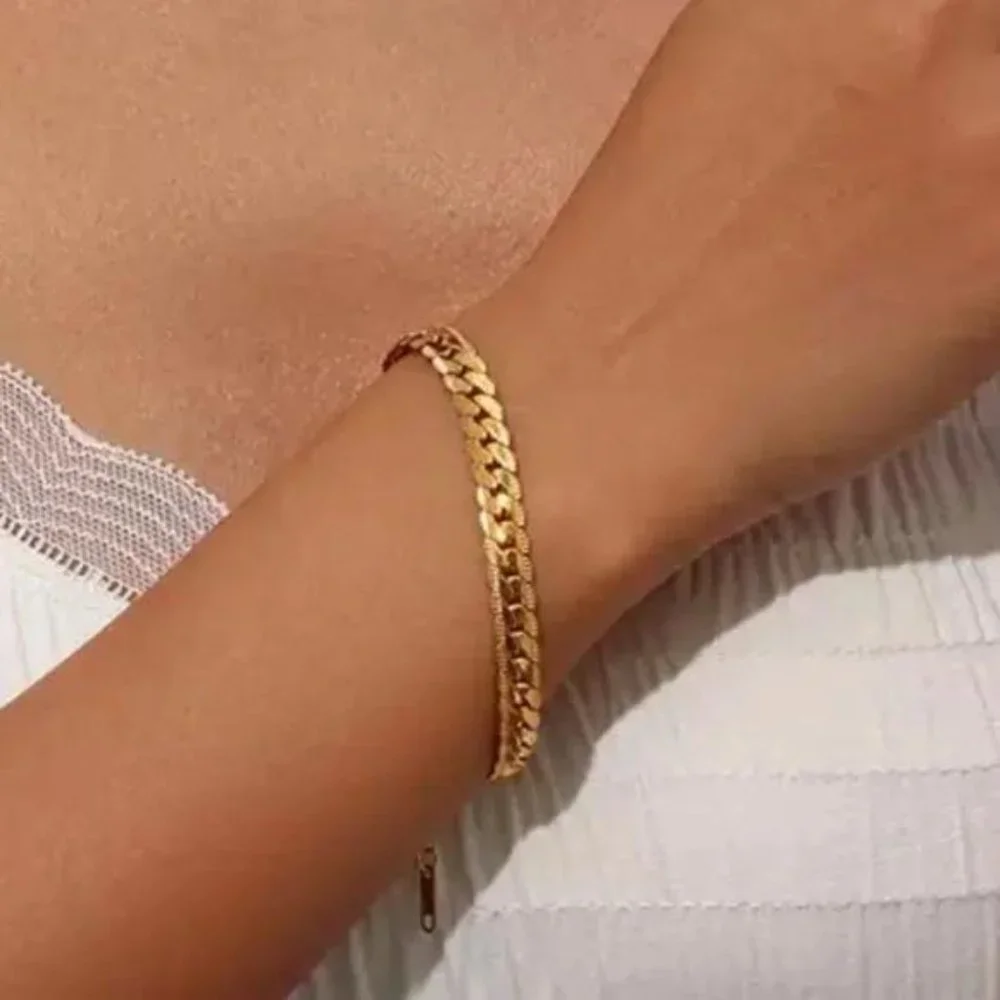 NEW 18K GOLD CUBAN CHAIN BRACELET - Picture 3 of 5